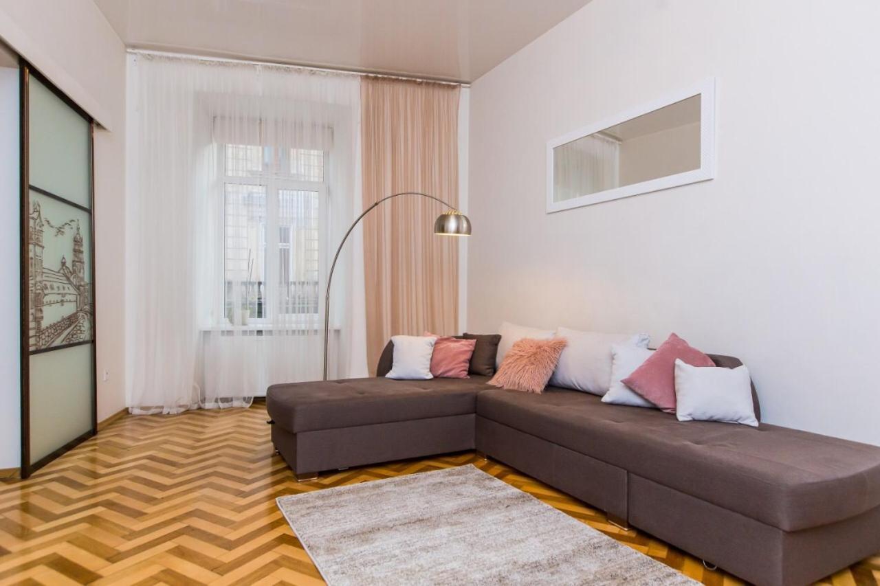 Miamo Apart Гнатюка 18 Lviv Buitenkant foto
