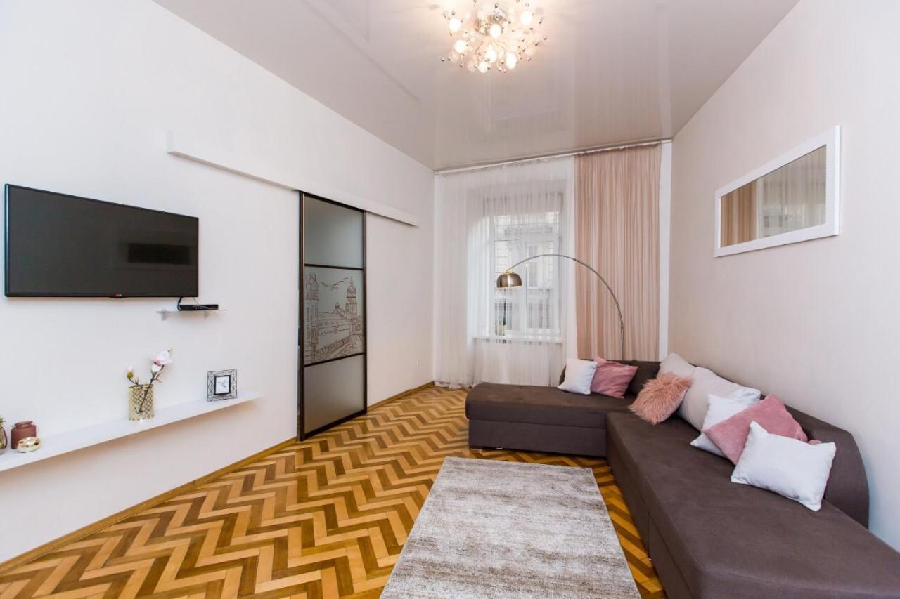 Miamo Apart Гнатюка 18 Lviv Buitenkant foto