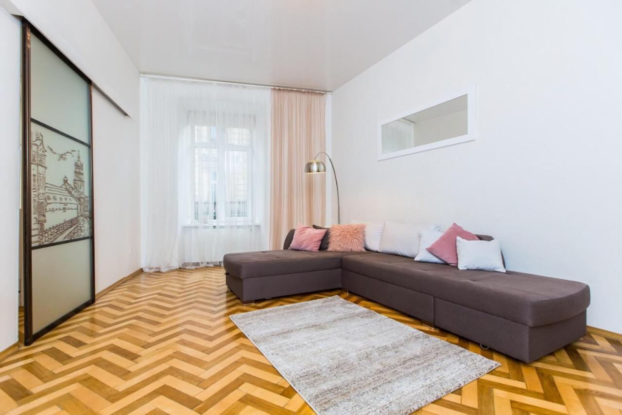 Miamo Apart Гнатюка 18 Lviv Buitenkant foto