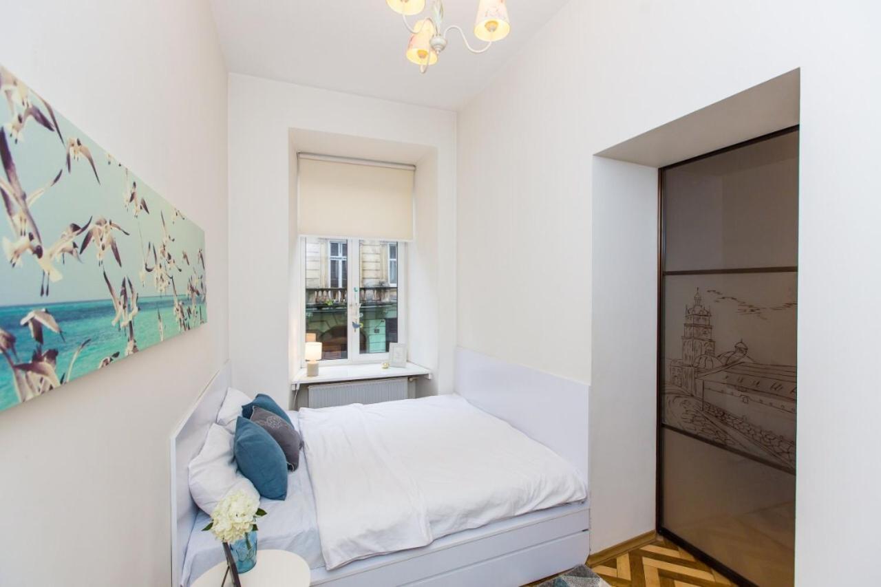 Miamo Apart Гнатюка 18 Lviv Buitenkant foto